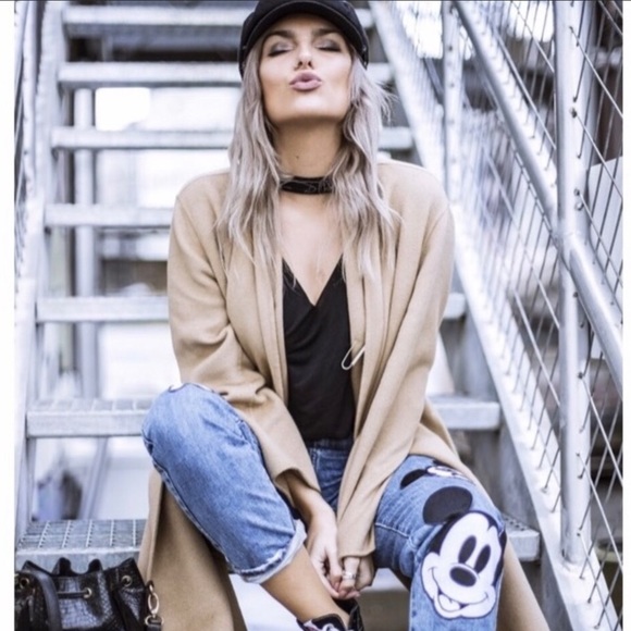 Zara Disney Jeans - Picture 2 of 9